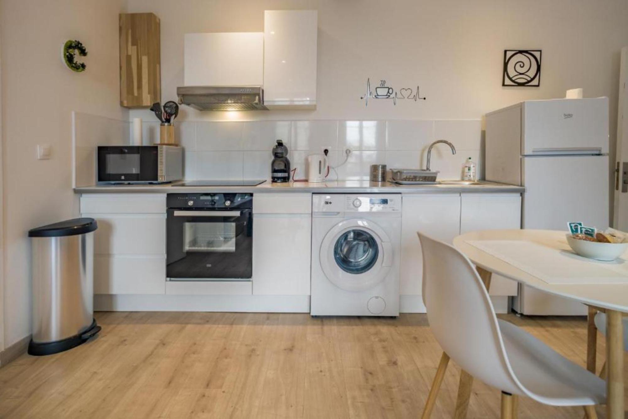 Quartier Des Theatres Centre, Wifi Et Parking - Zen Appart Troyes Bagian luar foto